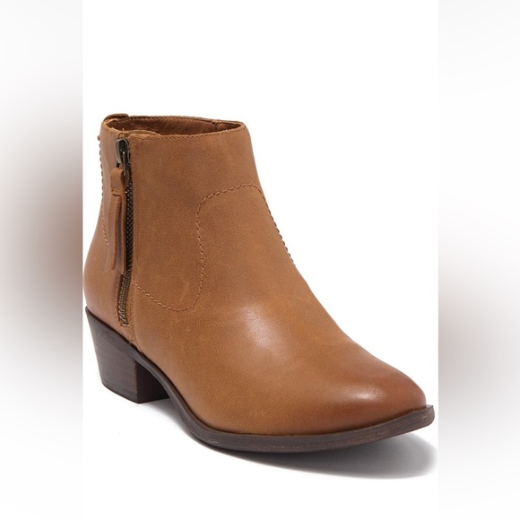 LUCKY BRAND Blandre Ankle Boot brown /women size 6M - Picture 1 of 5